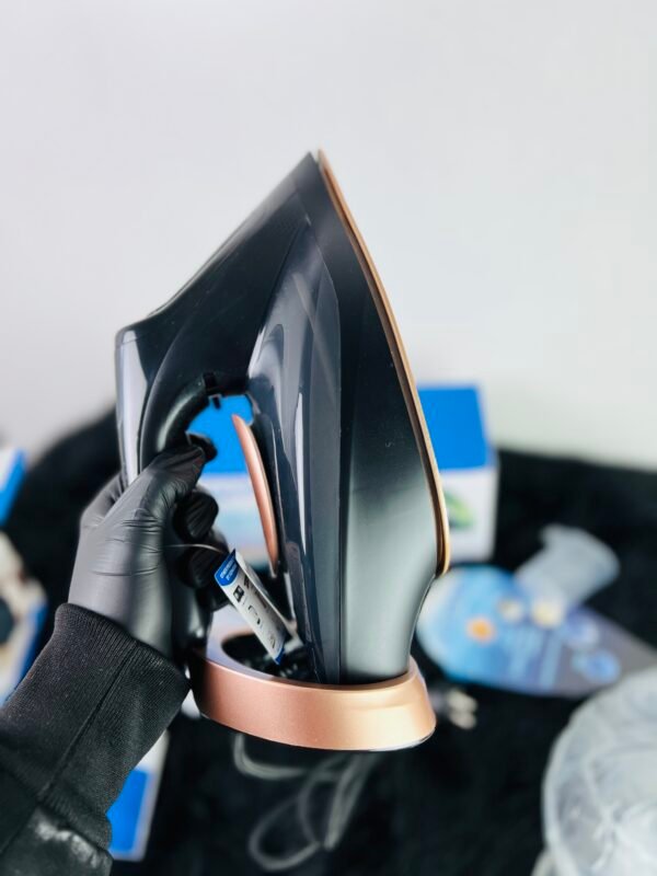 ⁦مكواة البخار الآلية من صوناشي (Sonashi Steam Iron SI-5091C)⁩ - الصورة ⁦5⁩