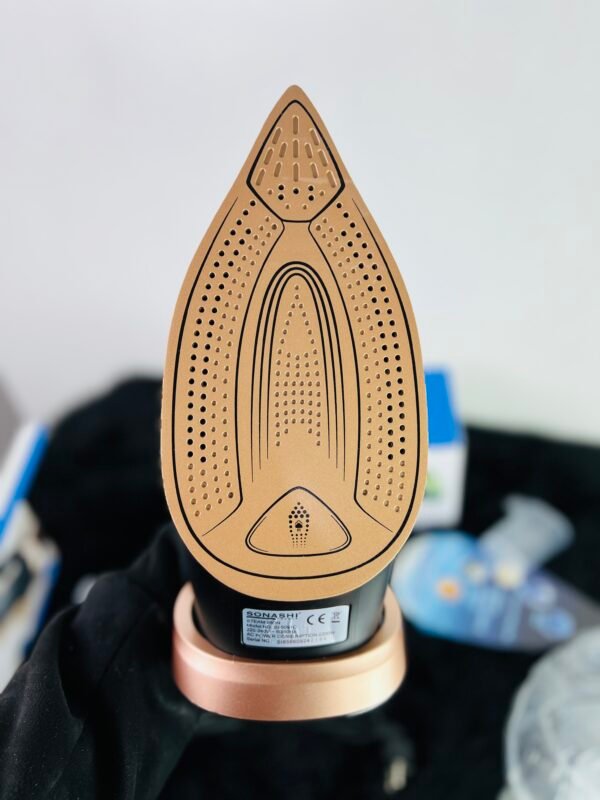 ⁦مكواة البخار الآلية من صوناشي (Sonashi Steam Iron SI-5091C)⁩ - الصورة ⁦2⁩